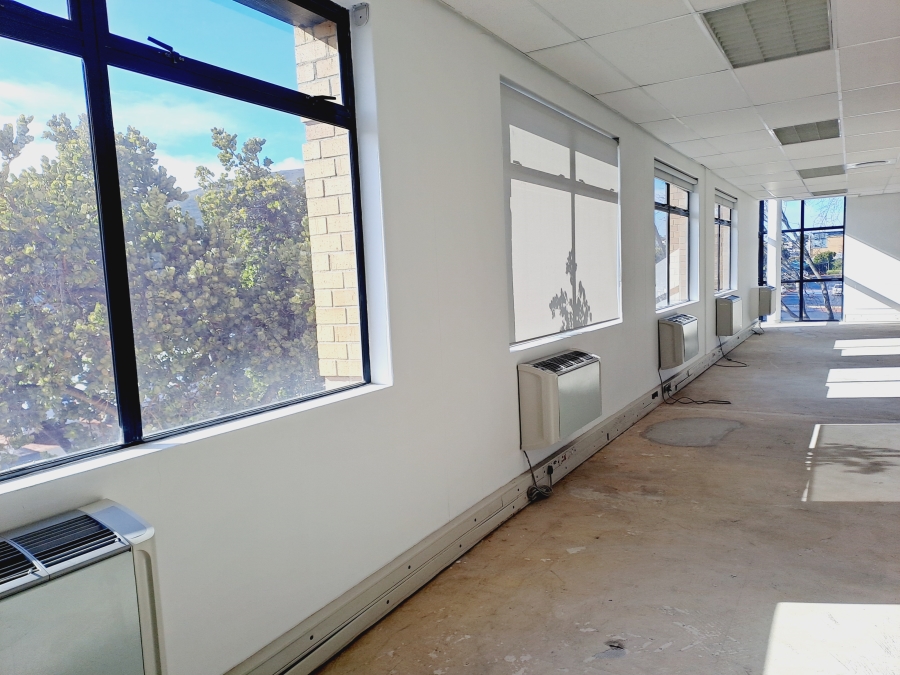 To Let commercial Property for Rent in Plattekloof Western Cape